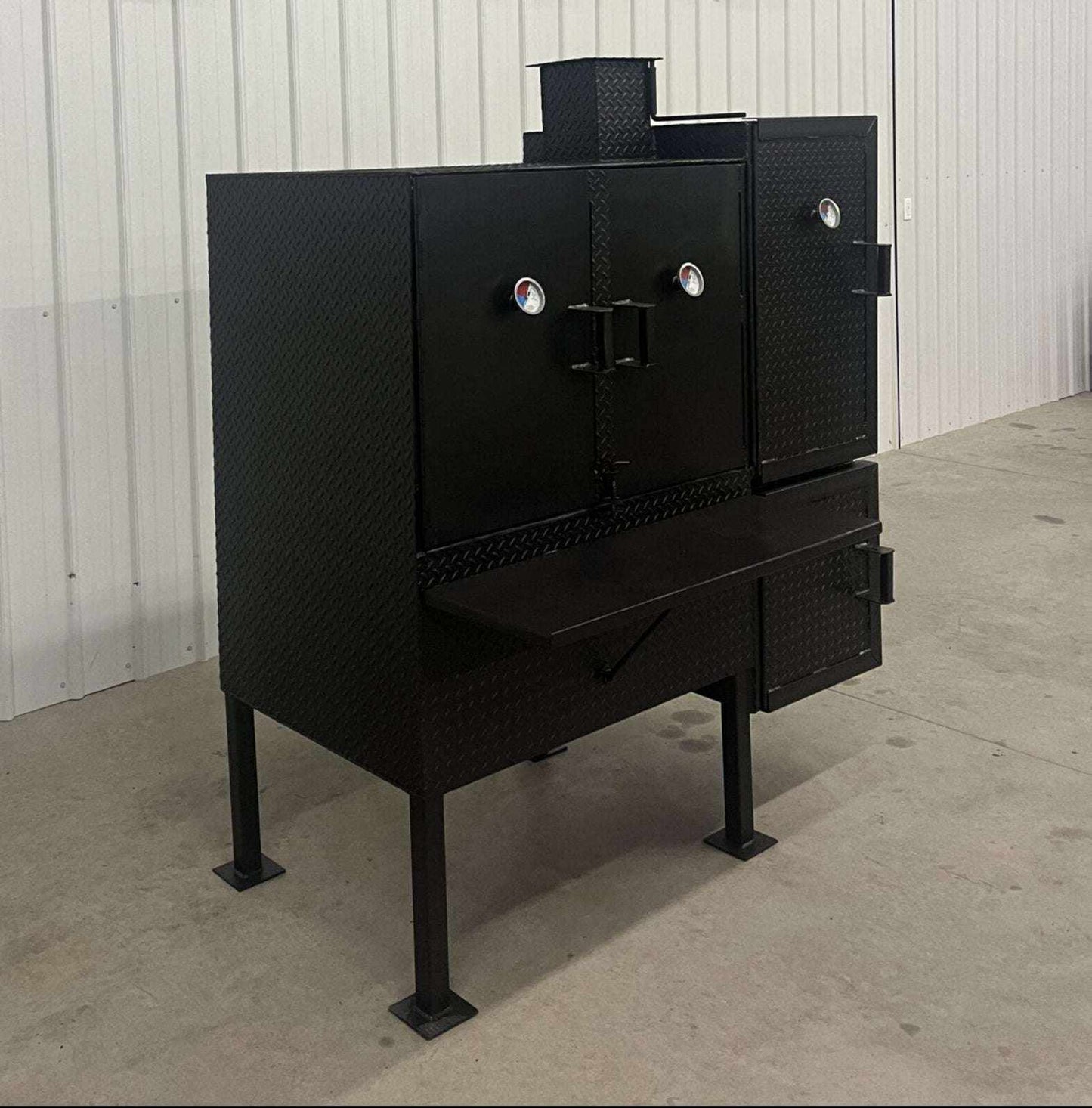 SNS 40 Smoker Cabinet large 30x40 inch reverse flow smoker with double-walled insulated firebox and heavy-duty construction for patio or concession use