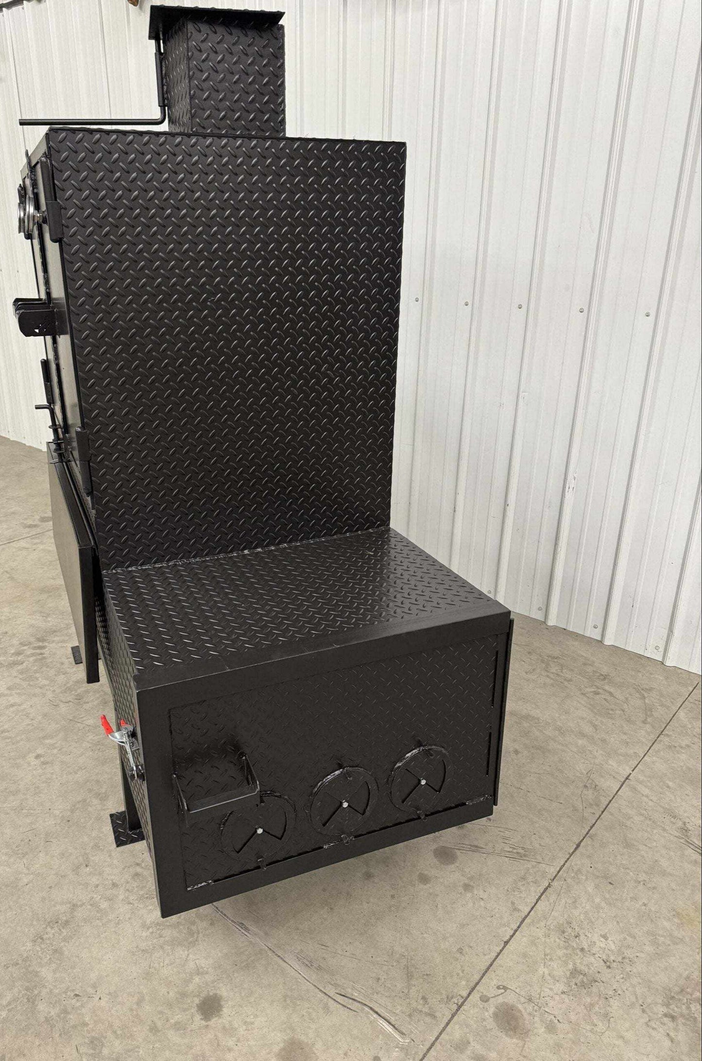 SNS 40 Smoker Cabinet heavy-duty black metal smoker with large 30x40 main chamber and insulated firebox designed for patios and concession trailers