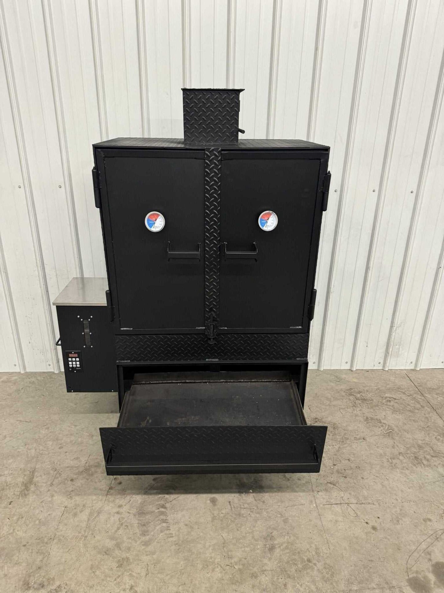 Pellet Smoker SNS Pellet Vault - Blowin' Smoke Cookers