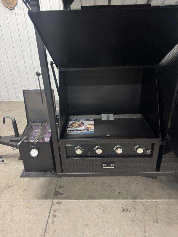 Reverse Smoker Custom Ultimate Smokehouse 60 with Sink and Roof - Blowin' Smoke Cookers